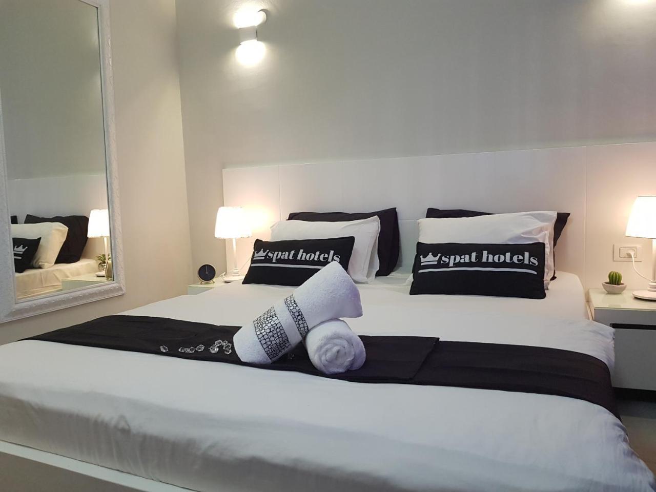 Spat Beach Bat Yam Exterior foto