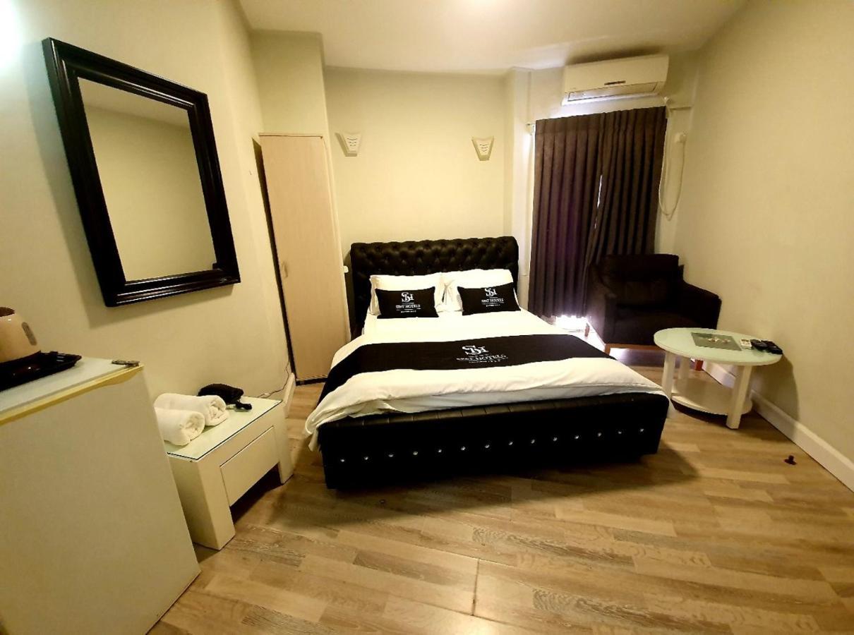 Spat Beach Bat Yam Exterior foto